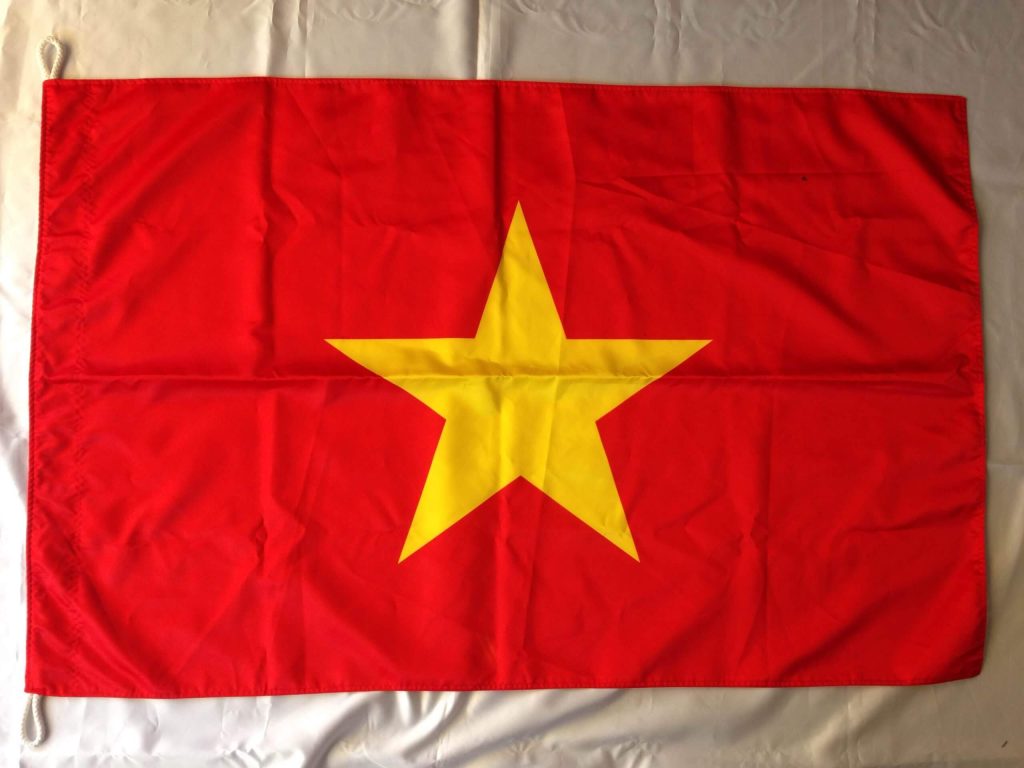 Xưởng In Cờ Theo Yêu Cầu Tuấn Anh In Thêu – 0913503952